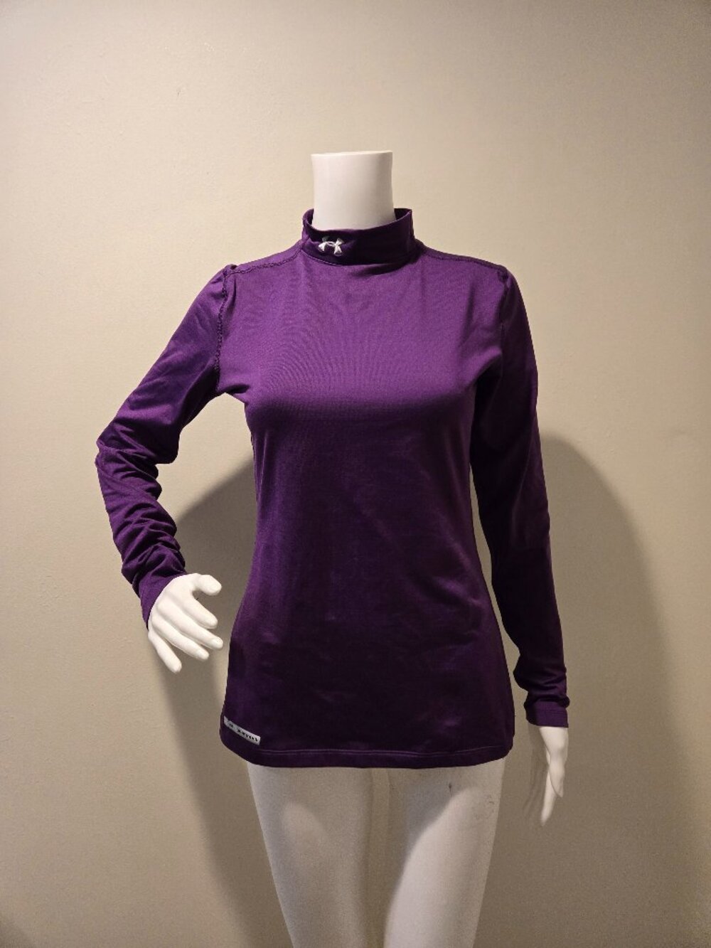 Under Armour Cold Gear Mock Turtleneck Purple M